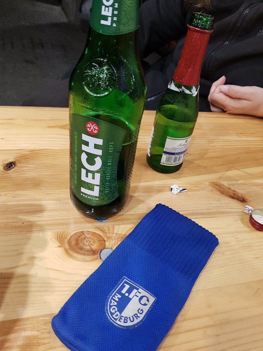 JoerkWeber's tweet photo. Das war 1 feiner Abend.
Danke an @groger_haf @Tombolamusikant @SEB_MD und Frau.
#humppa 😊 https://t.co/RujlJUakP3