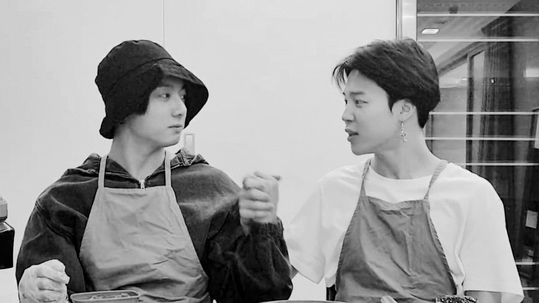 busan_princee's tweet photo. the jikookfication of jikook https://t.co/TXeCbjlMtw