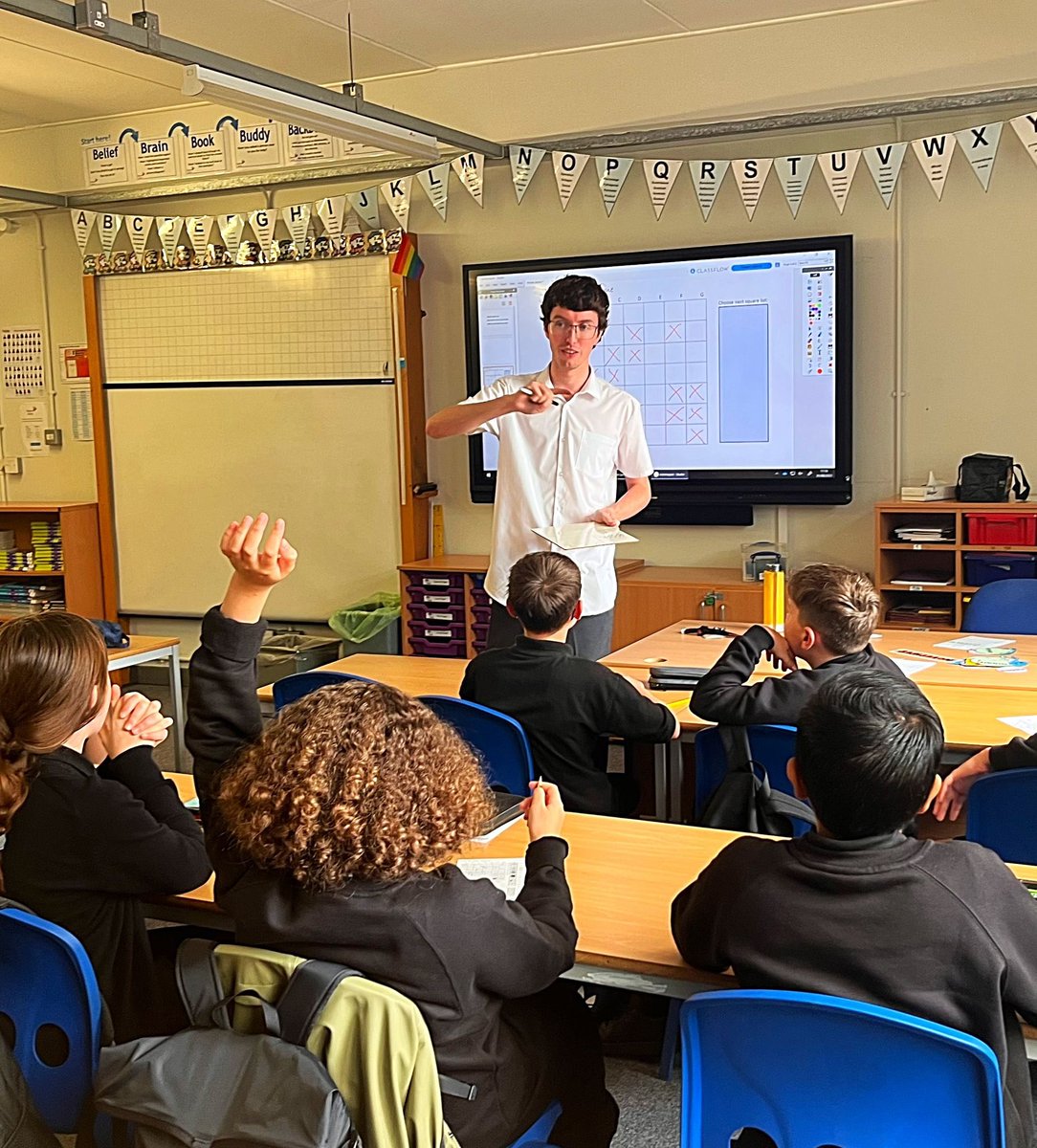 TaptonSchool1's tweet photo. We’ve enjoyed a variety of lessons today at summer school. We’ve mapped out the solar system to scale, learnt how to hold a knife properly, sharpened our basketball skills, and enjoyed a grid reference maths game. https://t.co/rUr22OI5XV