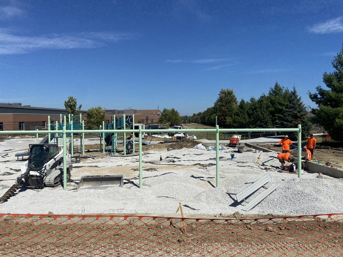 PEforlife's tweet image. The playground @ShulerElem is coming along! #shulershines