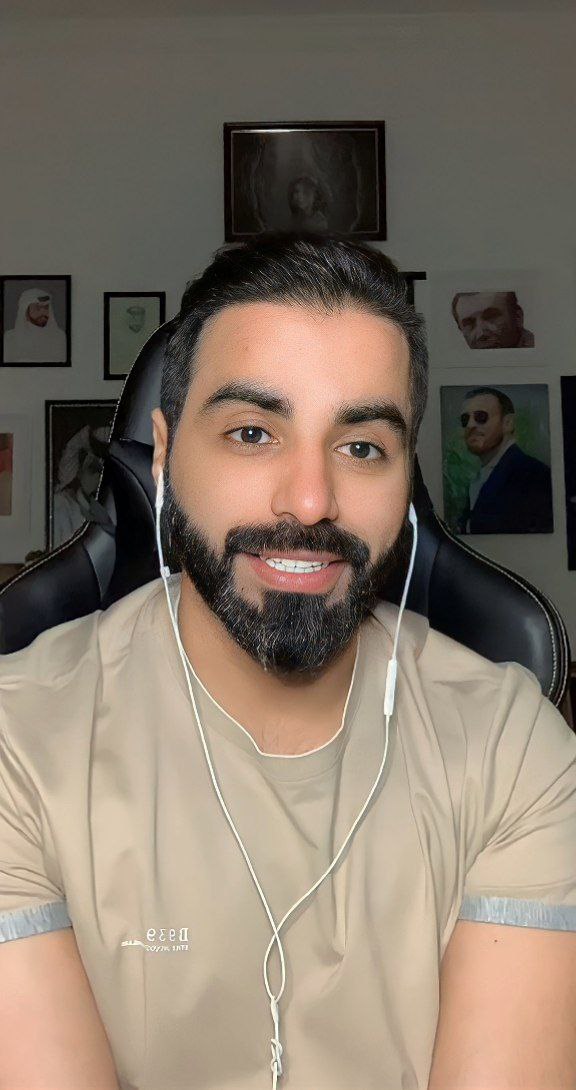mwydmr15's tweet photo. غالينا لاغيب الله وجودك والله يديمك لنا ويعطيك اضعاف السعاده الي تعطيها لنا يافخرنا وتاج الراس حب كبير لك وكل عام وانت  و واحد تسوعي بالف خير ❤️🥰 #ناصر_الوبير #بيت_١_٩ https://t.co/XBNjem1scv