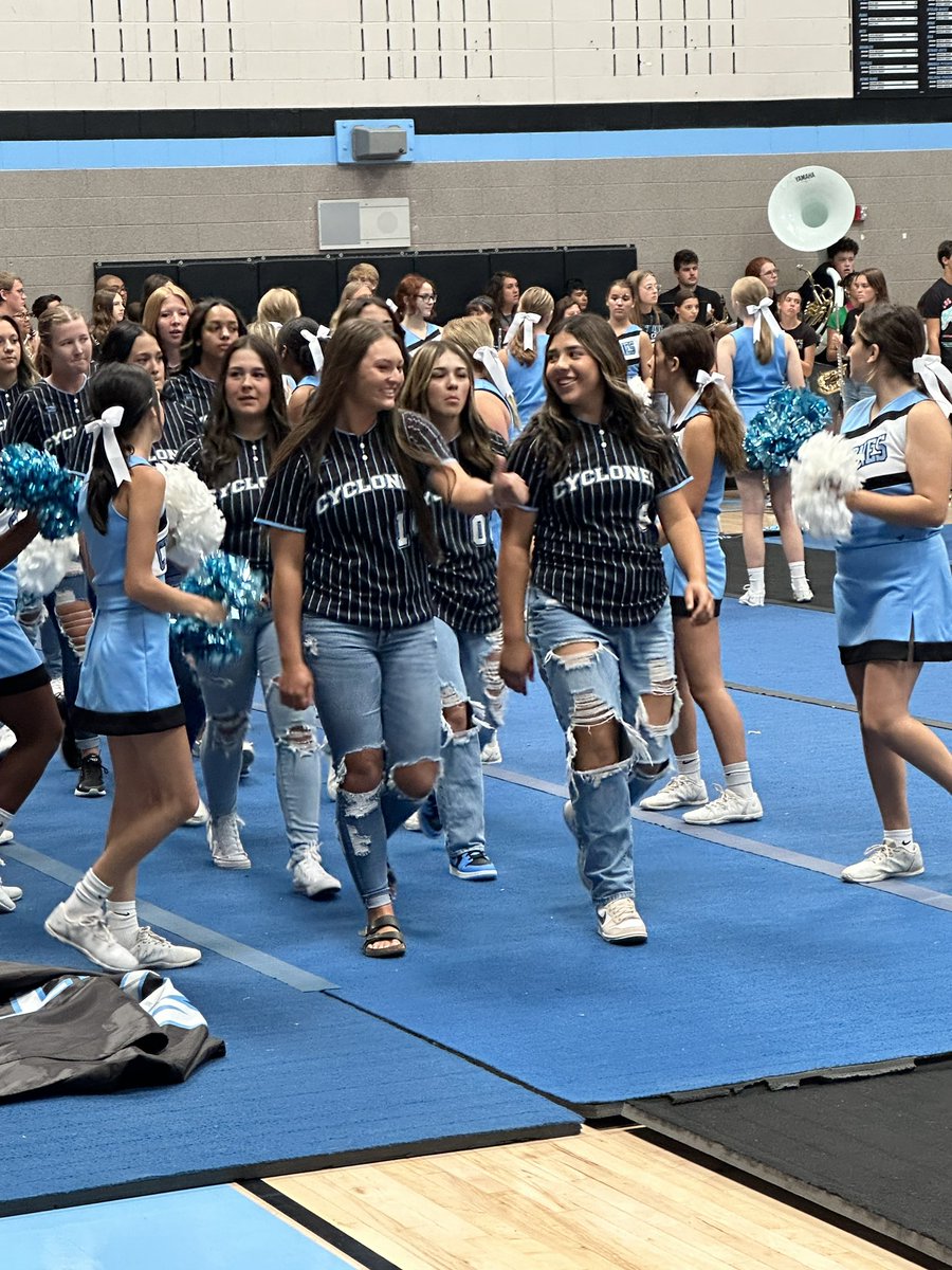Pueblo District 70 Activities & Athletics tweet media