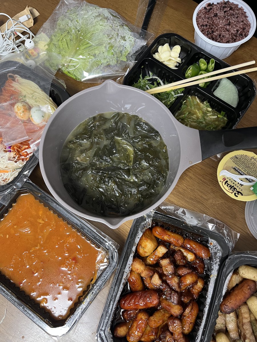 p1hits's tweet photo. [230901] keeho fromm 2:04 kst 💭
🐺 hello~~
🐺 *photo*
🐺 intak birthday dinner~ 😝😝😝😝
🐺 i bought it 🤯🤯
🐺 i ate so deliciously
🐺 sorry did i send something delicious at such a late hour??
🐺 ㅋㅋㅋㅋㅋㅋㅋㅋ

#P1Harmony #피원하모니 #기호 https://t.co/kWy2n2WDKt