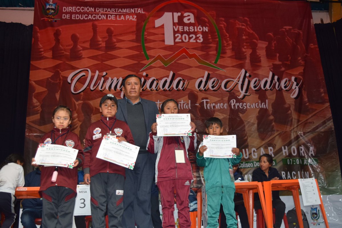 DdeLpz's tweet photo. 1ra OLIMPIADA DE AJEDREZ FASE DEPARTAMENTAL - TORNEO PRESENCIAL 
Finaliza la categoría 1ro a 3ro de Primaria Comunitaria Vocacional 

La Dirección Departamental de Educación La Paz felicita a todos los estudiantes que fueron partícipes en el Nivel Primaria Comunitaria Vocacional. https://t.co/93kxOFHRvj