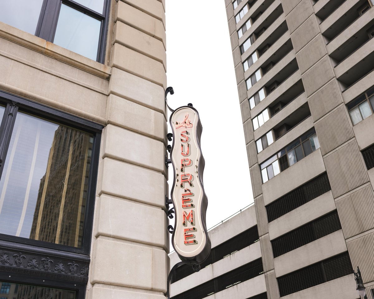 BedrockDetroit's tweet photo. Detroit’s newest restaurant located in Book Tower, Le Suprême, is officially open! 🏁
Get an exclusive first-look at the interior in the @tmagazine feature!
Learn more: https://t.co/9NQjeM5n78
#DetroitRestaurants #LeSuprême #BookTowerDetroit https://t.co/OHBSvkjVaz