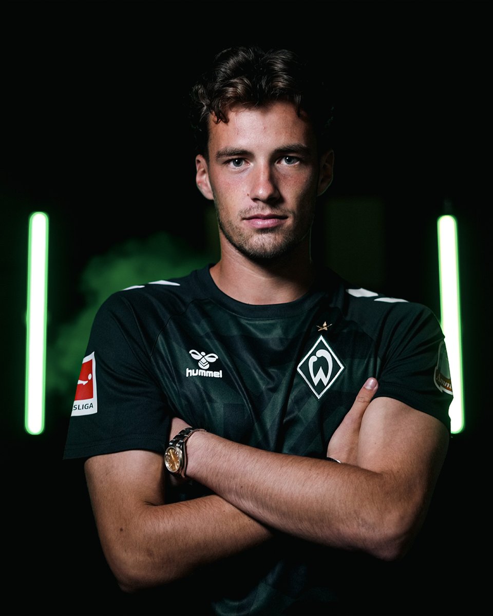 werderbremen's tweet photo. Moin, Olivier! 💚

#Werder | #Deman https://t.co/7yBFDbw77i
