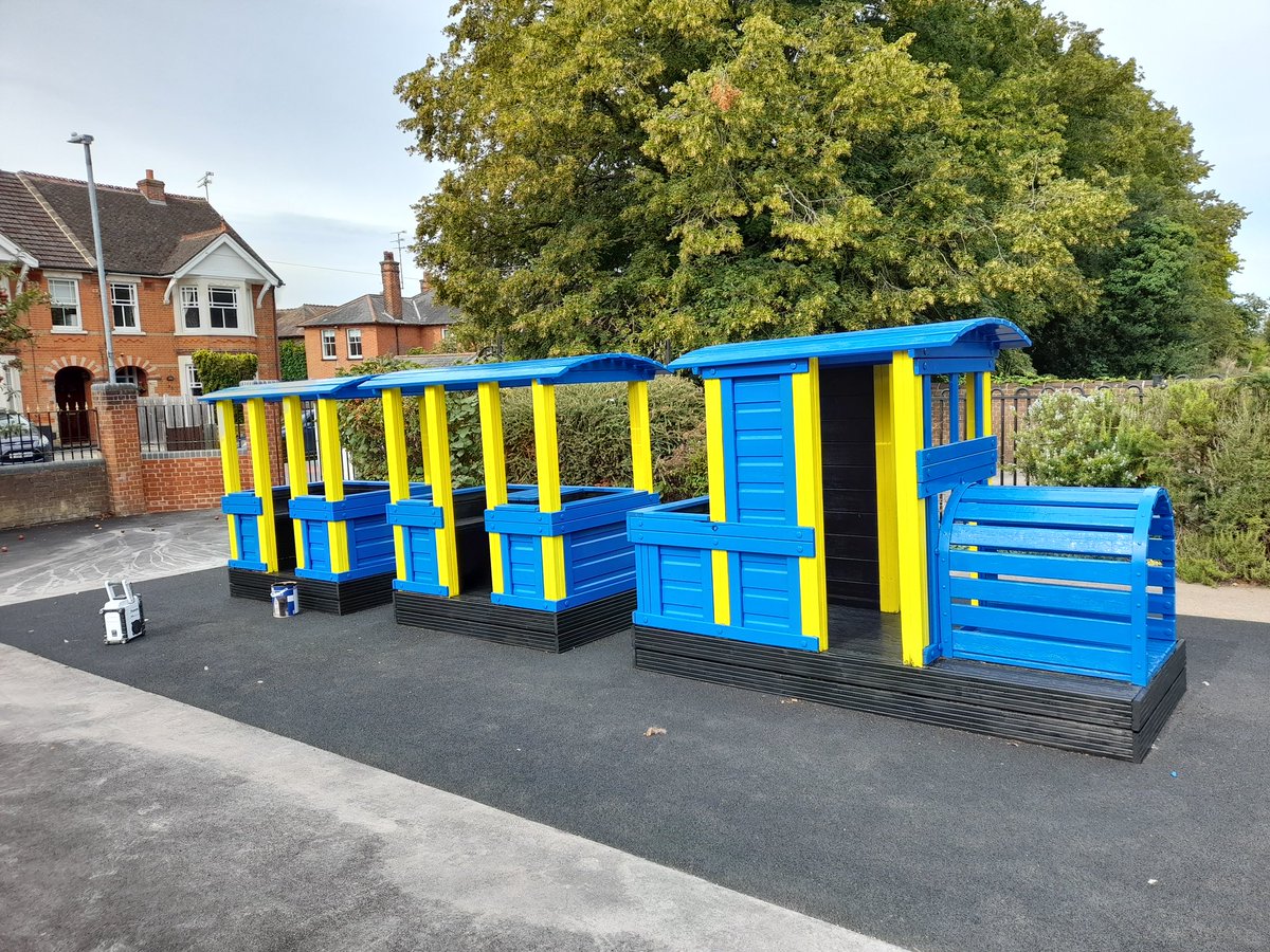 TrinityRdPrim's tweet photo. Look whatโs back in - pride of place! ๐ Thank you @morgansindall for bringing the train back to its best!
#startofterm #primaryschool #TogetherAtTrinity Looking forward to seeing everyone back on Tuesday 5th September ๐๐ป โ๏ธ https://t.co/ing85VaDGR