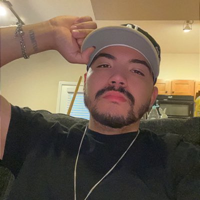 coy_travis2's tweet photo. #NewProfilePic https://t.co/rqoE8fK9at