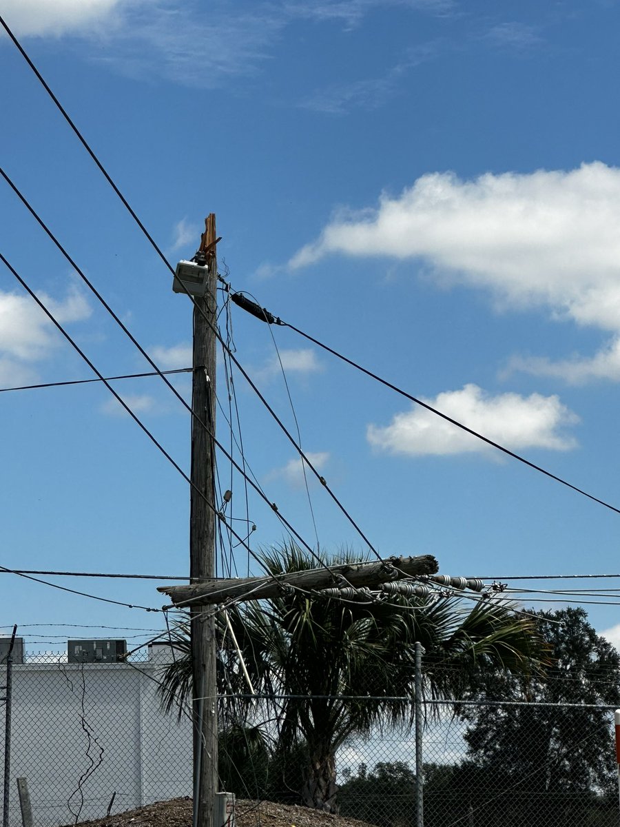 SallyThelen's tweet photo. Our @DukeEnergy #OH #KY crews are out in Madison, FL restoring power this afternoon. Our Little Miami and Hamlet crews tell me Madison Co. area had numerous broken poles. This work is off of Harvey Green Drive. Thx for your patience as we work on restoration from #Idalia https://t.co/UFnFjgQnZw