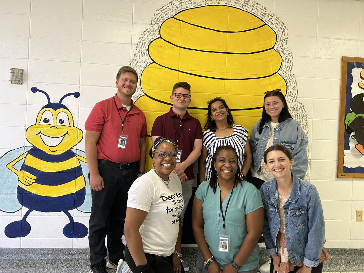 Excited to welcome our new staff as part of New Teacher Orientation today! They are buzzing with excitement as they prepare to meet our Bees next week. @VPMcGee_FTPS