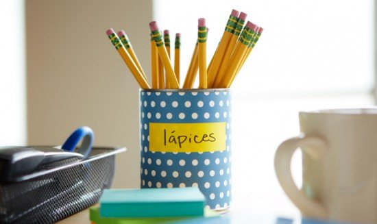 readamigo's tweet photo. 💡 Innovative Tip: Turn Your Surroundings Bilingual! Label items at home in Spanish to immerse yourself in the language daily. 🏠🇪🇸 https://t.co/Dz13vaSObV