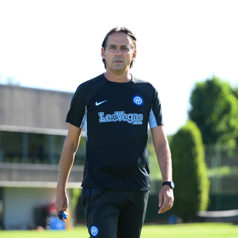 Inter's tweet photo. Le parole di Mister Simone Inzaghi dopo l'#UCLdraw 🎙️

#ForzaInter