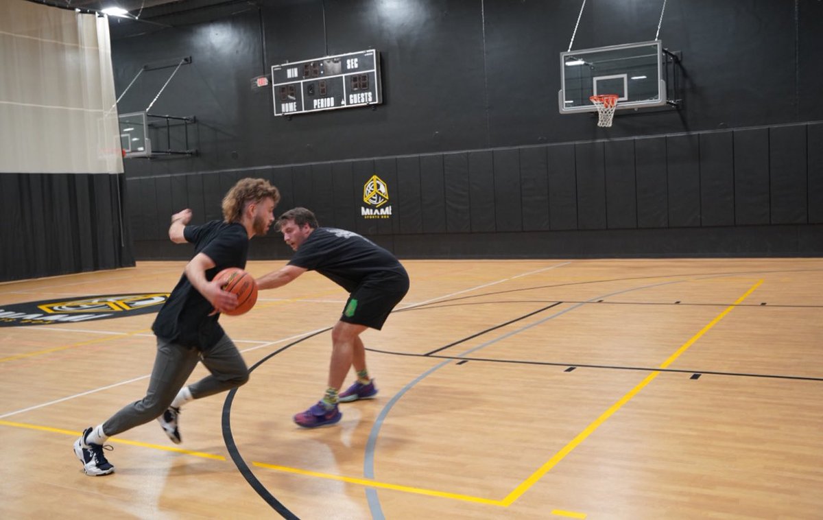 threadguy tweet media