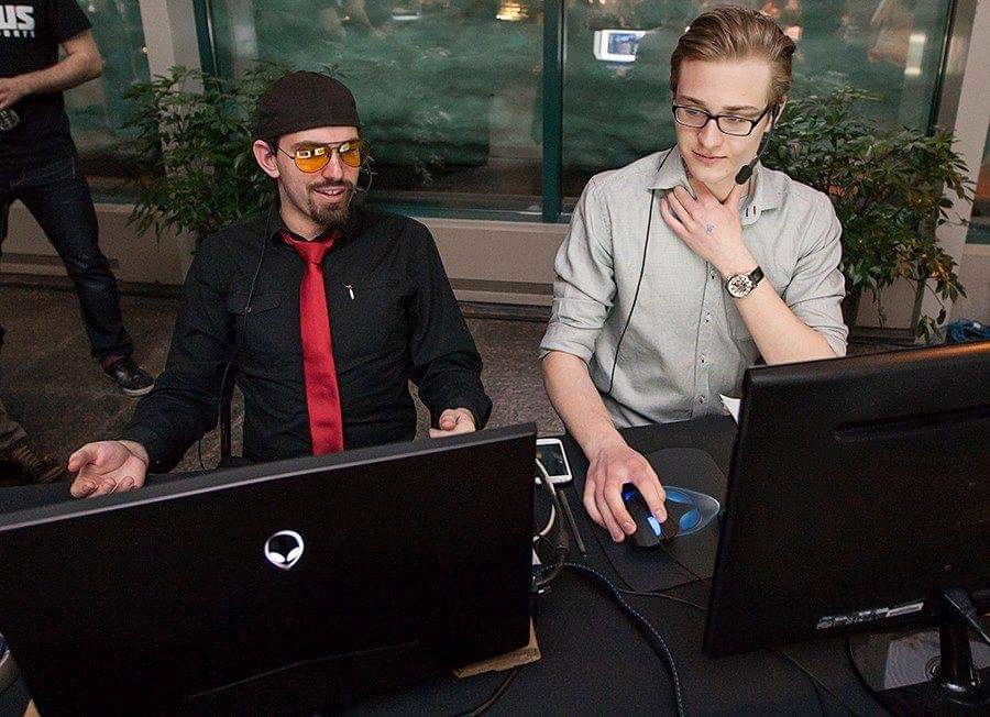 firefoxz09's tweet photo. Where it all started almost 10 years ago... #firehype #10ans https://t.co/Qtcl2Esm1H