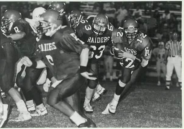 CoachFocke's tweet photo. A little #ThrowbackThursday. Winnsboro v Mt Vernon, 1993. #txhsfb #RuggedRed @JoshFinney4 https://t.co/lQQYjGInYv