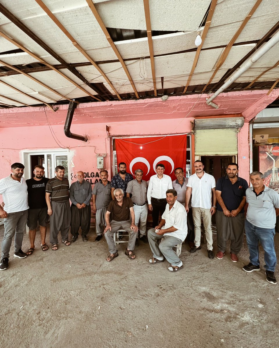 tolgaarslantr's tweet photo. 📍#Dedeler mahallemizin #Killik mevkisinde bulunan hemşehrilerimizi ziyaret edip sohbet ettik ve #31Mart2024 yerel seçimlerinde #Tarsus ile alakalı düşüncelerimizi paylaştık. 

#DiyarDiyarAnadolu https://t.co/dbSGLPDVBF