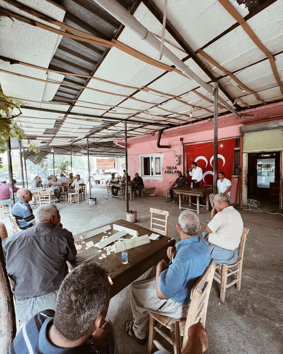 tolgaarslantr's tweet photo. 📍#Dedeler mahallemizin #Killik mevkisinde bulunan hemşehrilerimizi ziyaret edip sohbet ettik ve #31Mart2024 yerel seçimlerinde #Tarsus ile alakalı düşüncelerimizi paylaştık. 

#DiyarDiyarAnadolu https://t.co/dbSGLPDVBF
