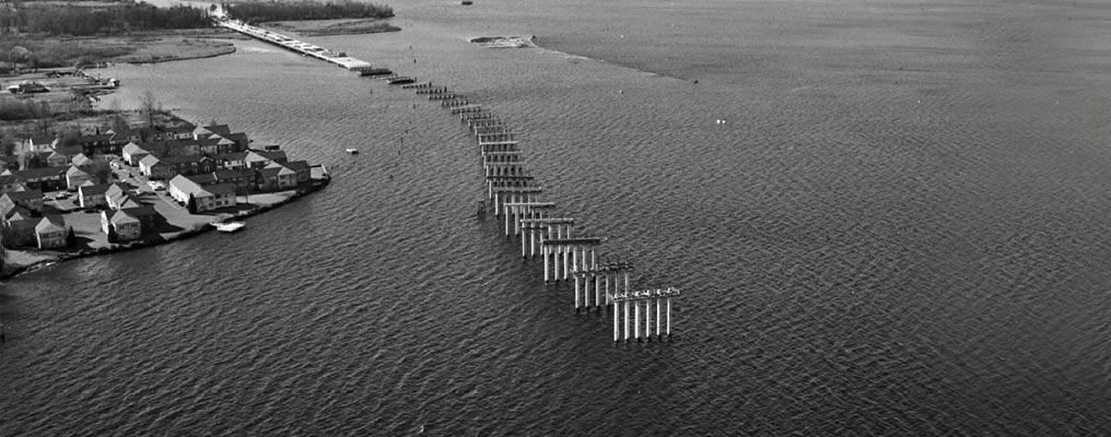 wsdot_520's tweet photo. Earlier this week, the original 520 bridge turned 50!🥳

To celebrate, here's this photo from 1962, when the original 520 bridge was being constructed. #ThrowbackThursday https://t.co/srWm75H4ka