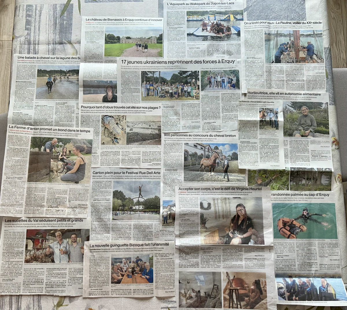 ElisaVaudelet's tweet photo. Clap de fin à @OuestFrance22
Un stage rythmé par l’actualité lamballaise et riche en conseils grâce à @SoniaTremblais et @AnneLyseRenaut ! Bonne humeur, professionnalisme et bienveillance étaient au rendez-vous. Merci encore, je repars grandie, prête pour de nouvelles aventures ! https://t.co/S9RYHmTBMl