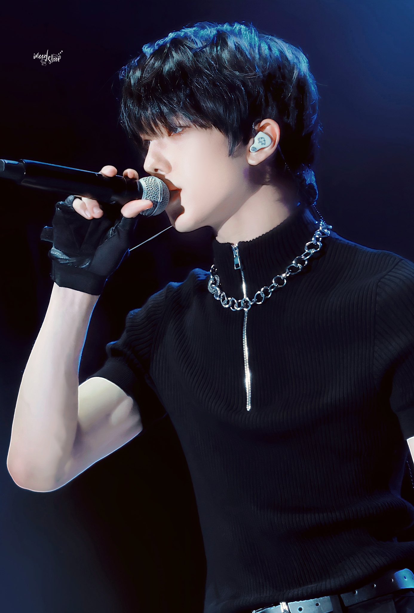 チソン　DVD&フォトブック2012 JISUNG'SFirst concert I Am (2012) - IMDb