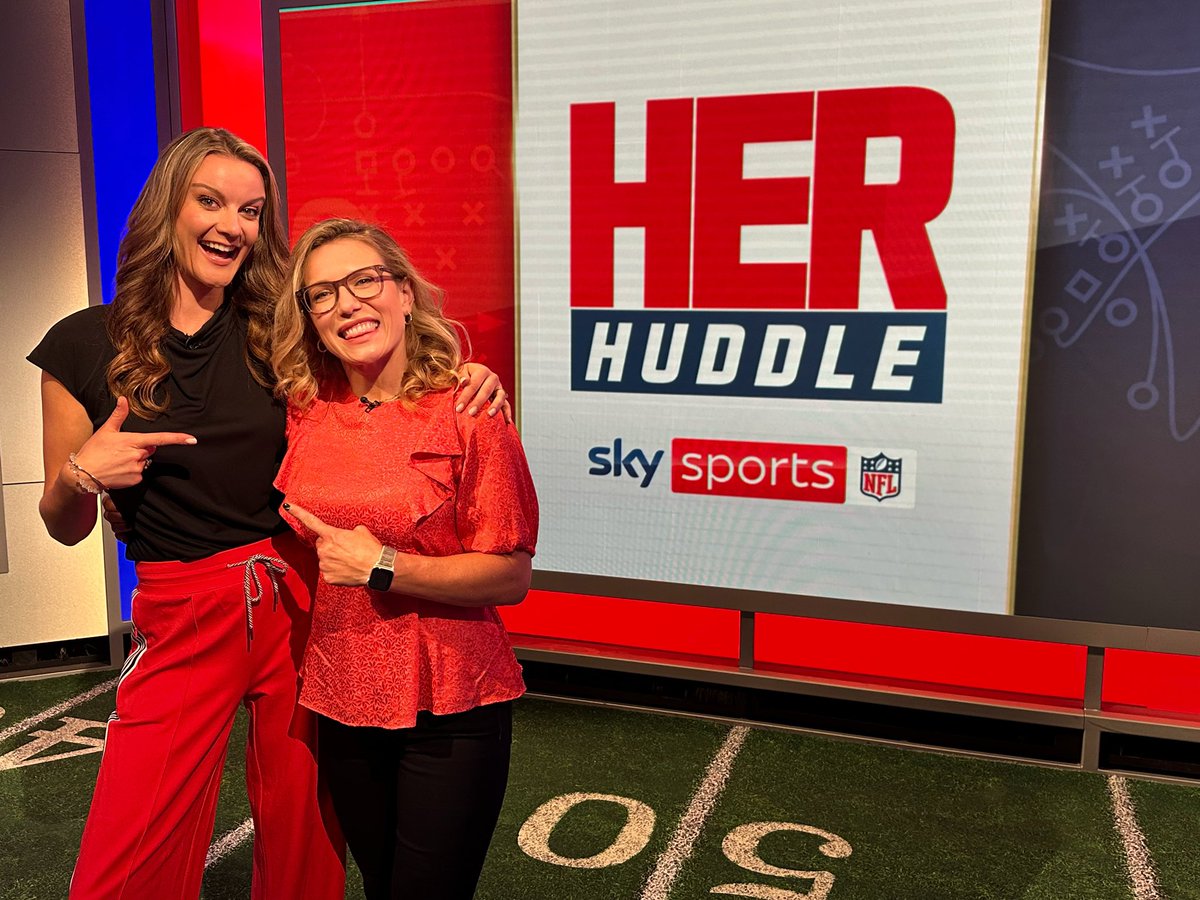 Phoebe_Schecter's tweet photo. So excited to be back in studio with the one and only @hannahjwilkes getting ready for all things #HerHuddle with @SkySportsNFL 🏈🎉 https://t.co/yZREyCtljt