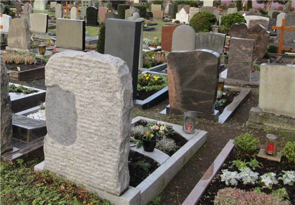 Morgen werden WIR ALLE mal wieder sterben.
Dann ist September!