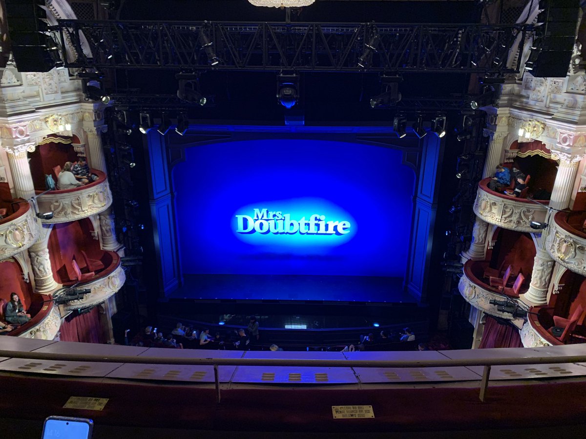 Wow!!! What an amazing show @DoubtfireUK is 🤩 We absolutely loved every minute this afternoon - bravo everyone involved 🫶🏻🫶🏻🫶🏻#HelpIsOnTheWayDear ❤️