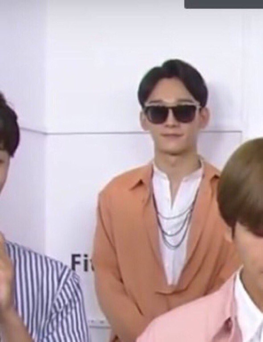 karnevalchen's tweet photo. Now that Kyungsoo's album date is officially announced I'm going to have to mute the word R&amp;B for  awhile for the sake of my sanity https://t.co/auegePZlme