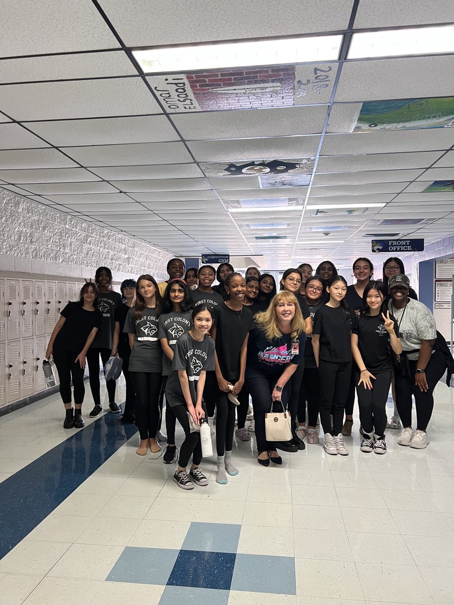 First Colony MS students all over the school active in choir, dance, and well organized lunches, to name a few! Thanks to PTO parents for selling spirit wear and being involved! Principal Petru and staff all visible and supportive. FBISD cares! Proud Supt!