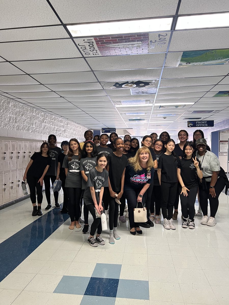 First Colony MS students all over the school active in choir, dance,  and well organized lunches, to name a few! Thanks to PTO parents for selling spirit wear and being involved! Principal Petru and staff all visible and supportive. FBISD cares! Proud Supt!