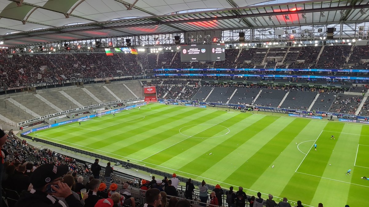 LiterallyPanzer tweet media