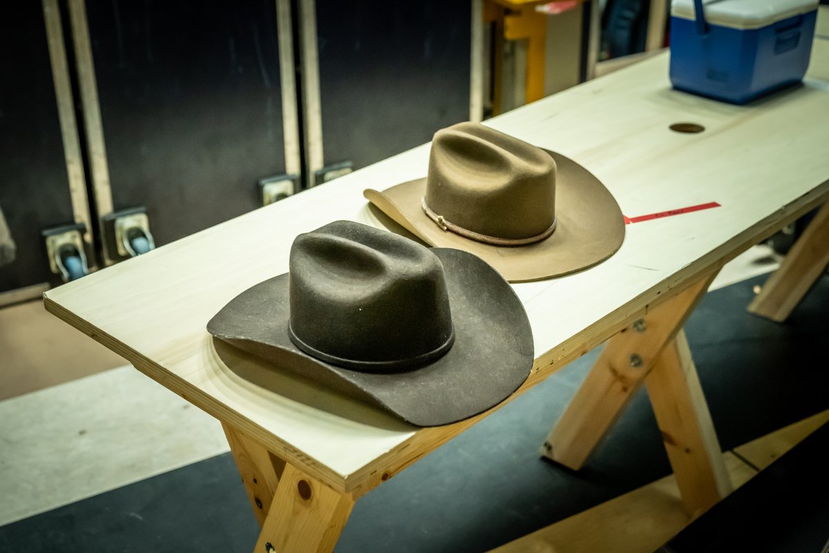 Our kinfolk puttin' on their hats for the final FOUR performances of Oklahoma! 🤠