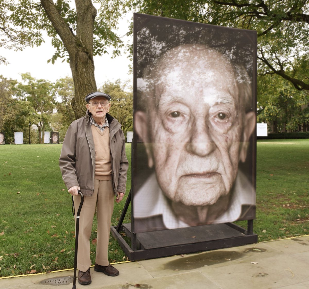We'd like to wish a very happy birthday to Harry Drucker, who turns 100-years-old today!

Earlier this month, the Pittsburgh Jewish Chronicle published an article about Harry, and you can read it here: jewishchronicle.timesofisrael.com/this-holocaust…