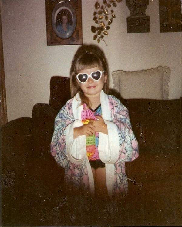 aprillerexroade's tweet photo. I was a cool kid https://t.co/j9B4YqbBwZ