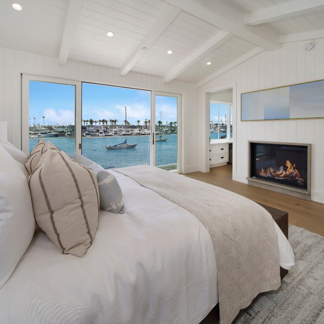 Lido Isle | Newport Beach

Welcome to the waterfront home of your dreams on #LidoIsle. This new build offers unrivaled indoor/outdoor living with the great room opening up seamlessly to a heated patio offering unobstructed, 180-degree views of the bayfront scenery.
