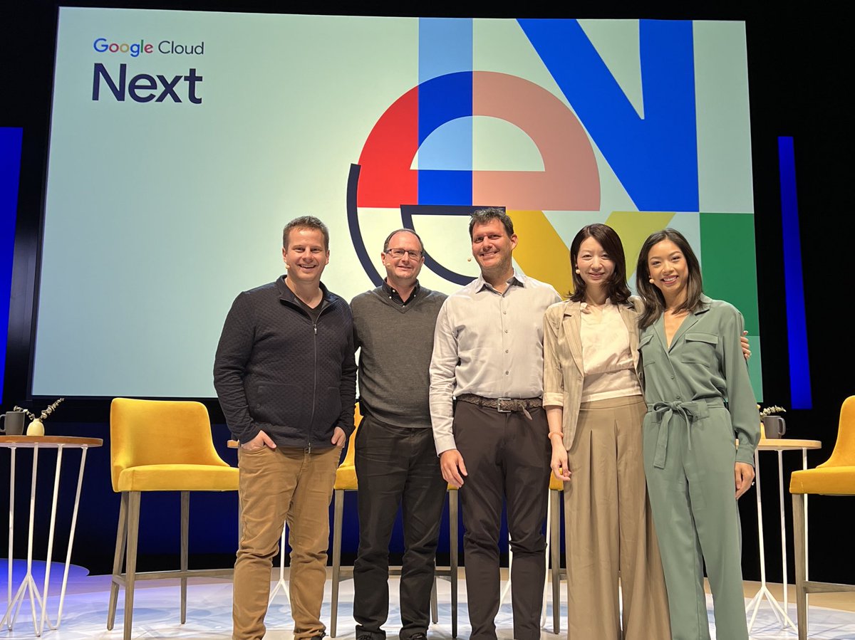 Thank you for the amazing panel you moderated ⁦@stephr_wong⁩. This years Google Next’23 was the best!