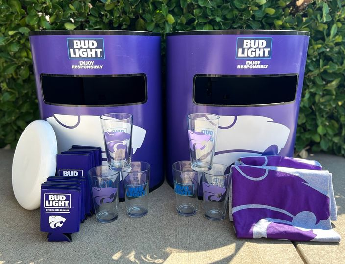 FlintHillsBev's tweet image. K-State Tailgate Package Giveaway!

We're getting your tailgate ready for Game 2 against Troy next weekend! 💜🏈

RT &amp;amp; Follow to Enter!   

Winner is chosen at random on 9/7 at 12pm. PICKUP ONLY. 21+ to enter. Enter again &amp;amp; get full info on FB and Insta ! #giveaway