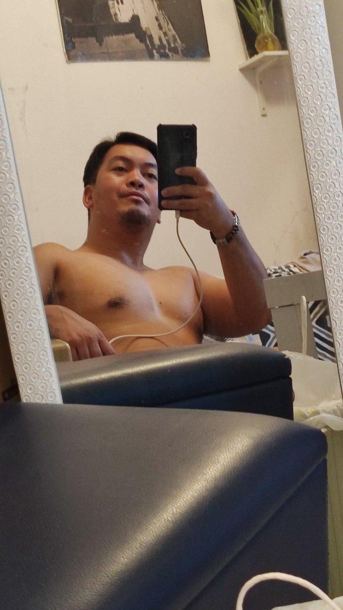 pusanggala56's tweet photo. Finally it's #Weekend !
#WeekendVibes #pinoy #ofw #jeddah #pinoyabroad #asianmen https://t.co/ICqNudYcpb