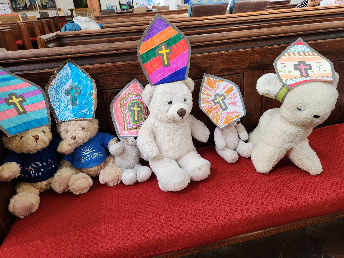 bradleyscott31's tweet photo. We had a great morning at our teddy bears picnic! Here's a photo of the mitres coloured by the children who came! It was lovely to see you all! #bishop4devon https://t.co/n9IUCSyjfH