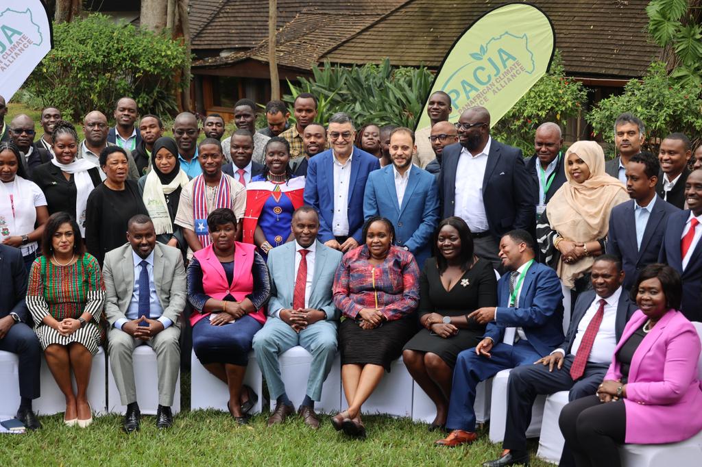 ASBELKEMBOI7's tweet photo. Collaboration with members of parliament is essential for achieving goals effectively in any legislative process or policy implementation.Their expertise, influence&amp;ability to drive change through legislation can greatly contribute to successful outcomes.

#MPs4ClimateAction https://t.co/BruMK2ELNh