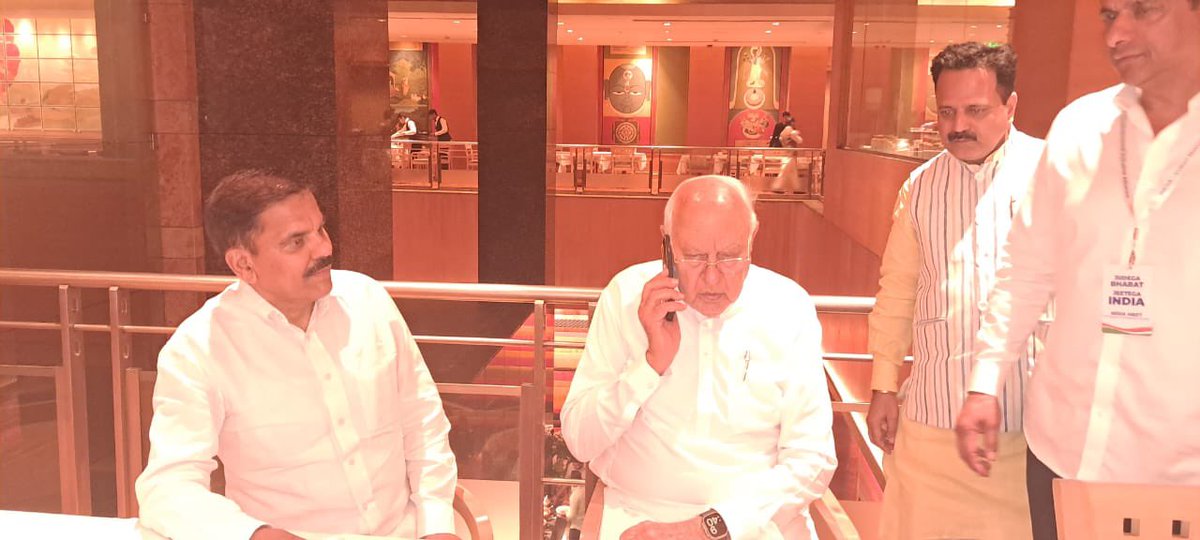 1HarshDevSingh's tweet image. Some visuals of INDIA alliance meet at mumbai today