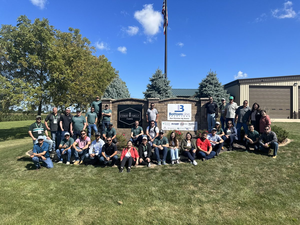 BottomLineSolu1's tweet photo. We had a great morning hosting a group of Precision Planting growers, dealers and employees from Brazil. A complete JOY to learn from each other. We wish them safe travels home...until we meet again.
#blsyourprecisionagsource
#trustbls https://t.co/dymst17jwz