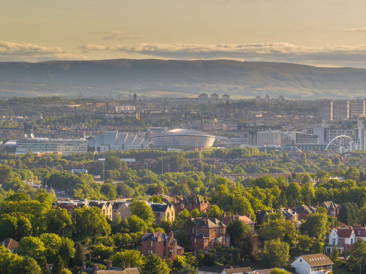 Dear Green Place from a different perspective 😍🌳
#Glasgow #Drone