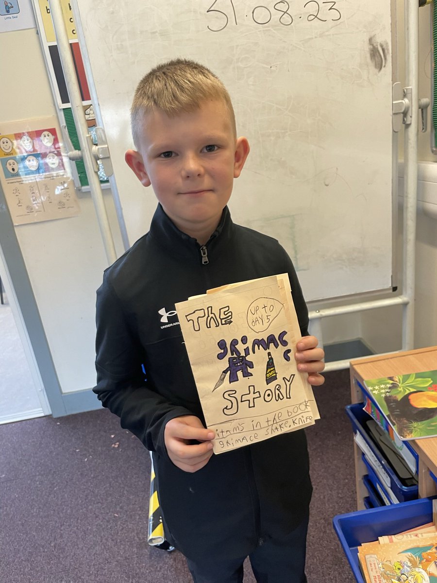 MissFlorenceCV's tweet photo. I love it when pupils are proud to show off their work! This P5 was so excited to share this book he made in his own time! @cv_doyle https://t.co/lZDfWFO69e