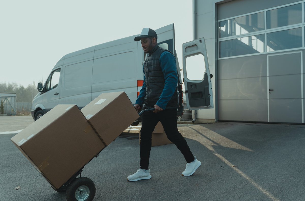 LodiMetalsInc's tweet photo. Learn about the differences between Hand Trucks and 4 Wheel Dollies in our newest blog post!

Learn more today by visiting: https://t.co/2ByXQABa5F 

#LodiMetals #HandTrucks #4WheelDollies #Moving https://t.co/ReWBIBv0s2