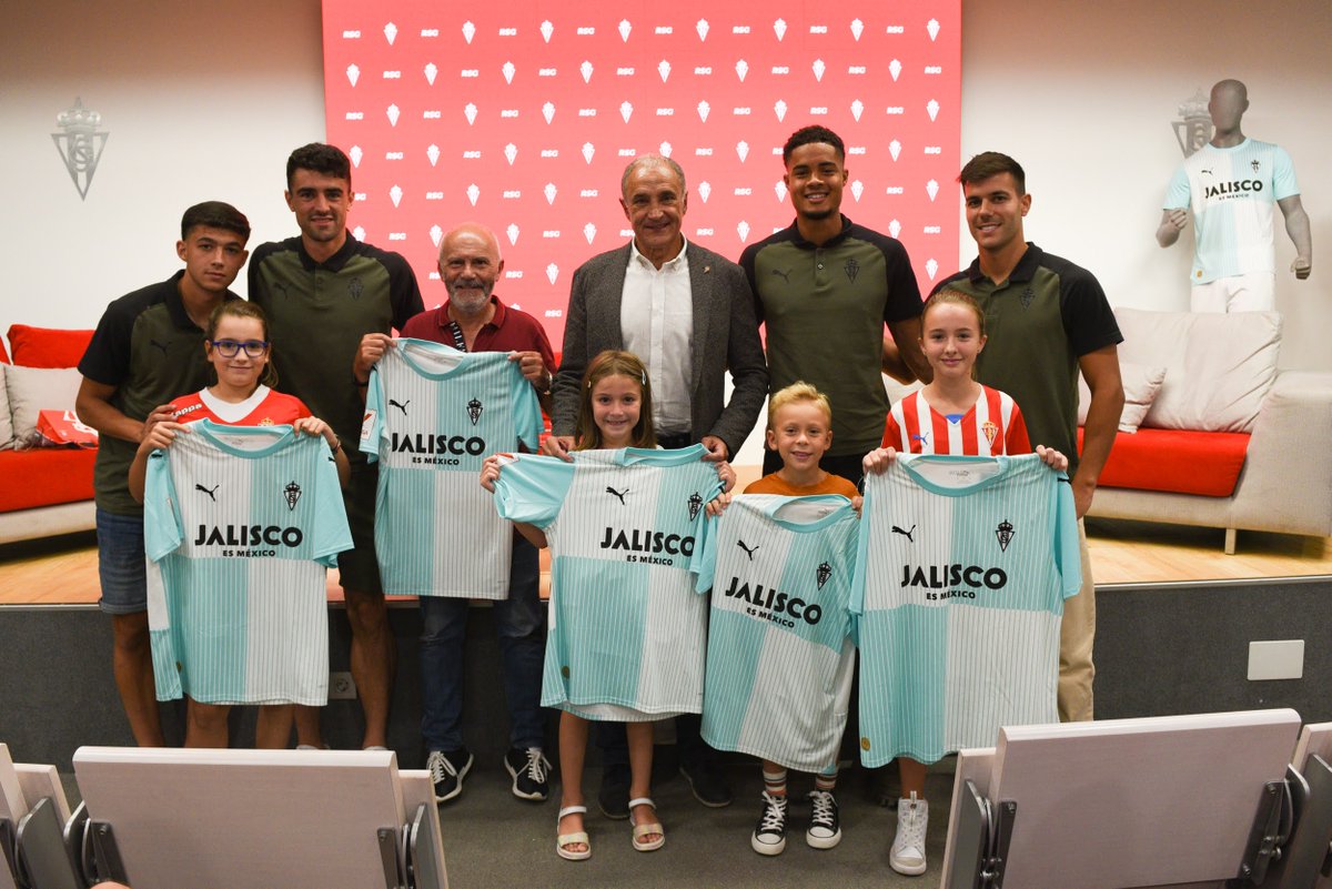 𝐽𝑢𝑔𝑎𝑑𝑜𝑟𝑒𝑠  🫶 𝑎𝑏𝑜𝑛𝑎𝑑𝑜𝑠.

😊 Una charla muy 𝐬𝐩𝐨𝐫𝐭𝐢𝐧𝐠𝐮𝐢𝐬𝐭𝐚. 

👊🏻 #Por𝐓𝐈 🔴⚪