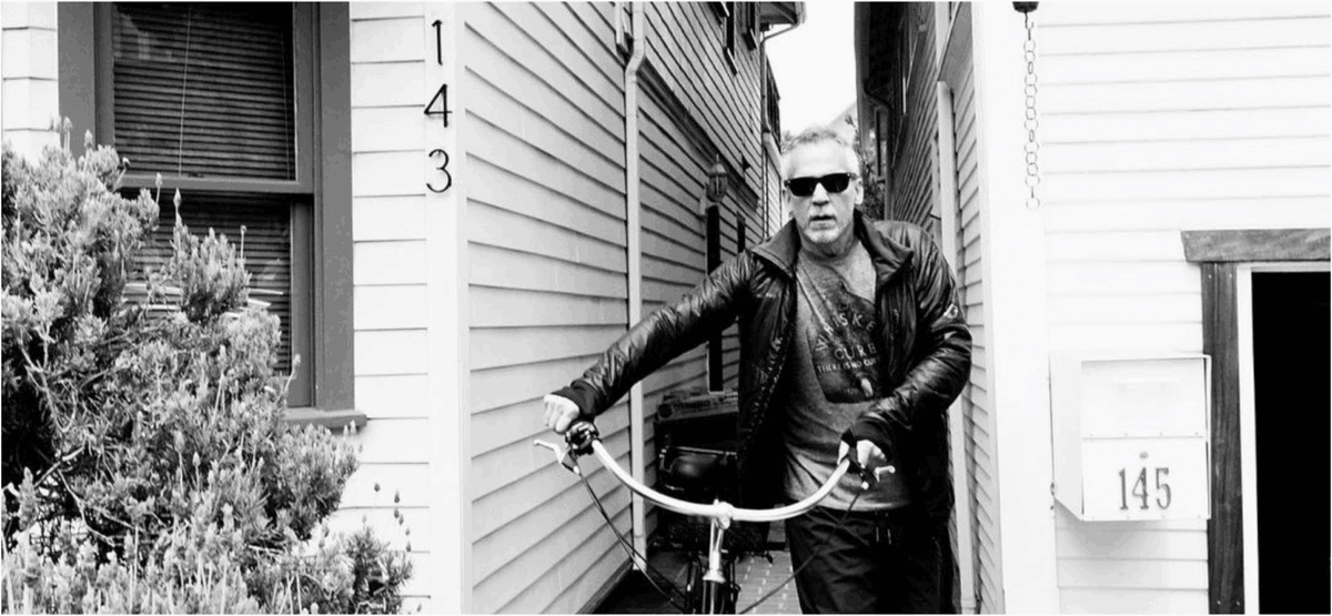 ctvm's tweet photo. Mixtape: une nouvelle exposition sur la carrière de Jean-Marc Vallée prévue au #centrePHI en 2024
À l’occasion de la 80e édition de la Mostra de Venise, PHI annonce un avant-goût de #Mixtape, une exposition qui explorera le travail du cinéaste.
INFOS : https://t.co/Ucsl3T0iNi https://t.co/6EGlf10wmp