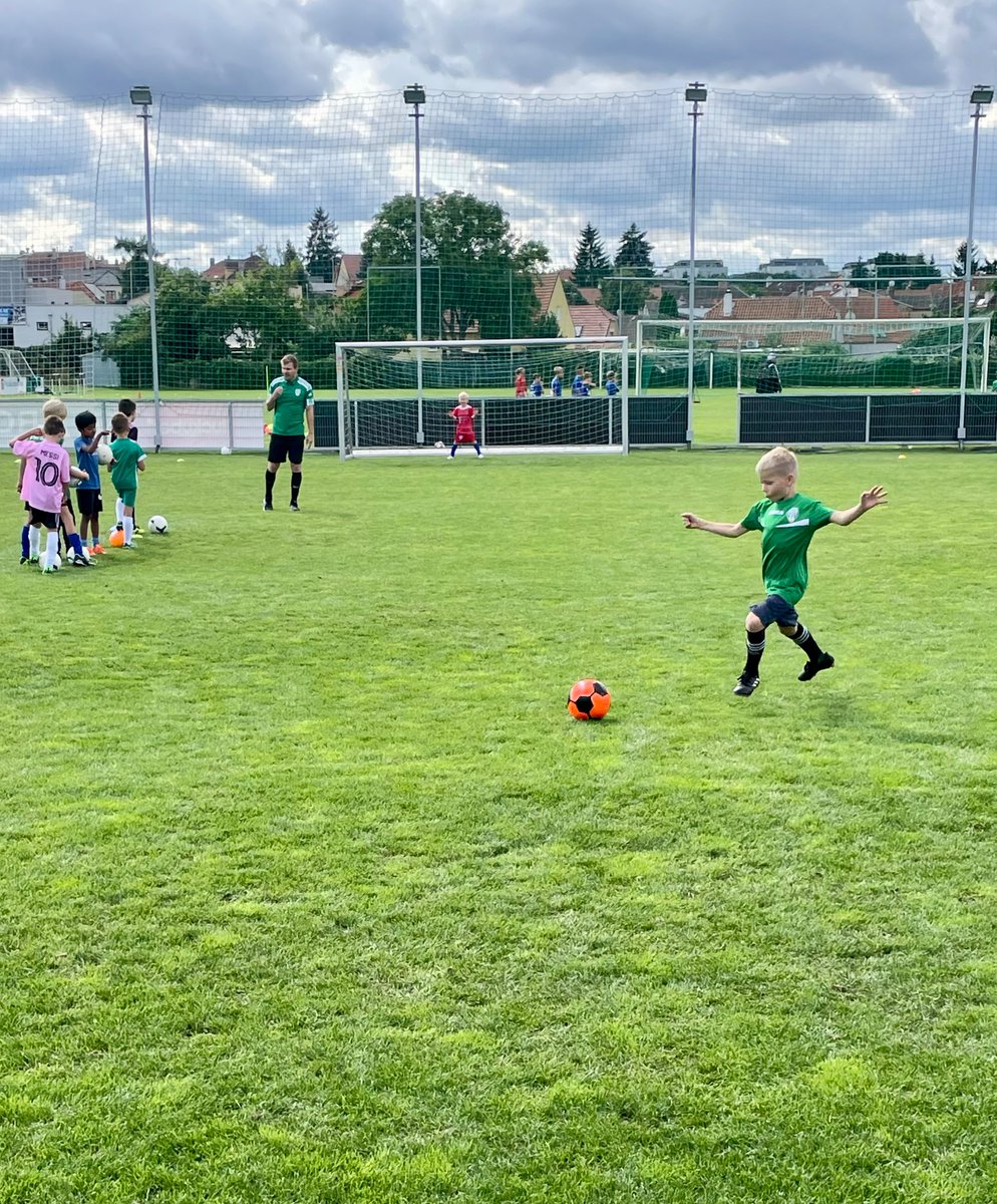 LiborMatousek's tweet image. Vzal jsem si volno, abych mohl trénovat na soustředění tyhle lumpy. Je to osvěžující. #OsobniCSR #BackInBusiness