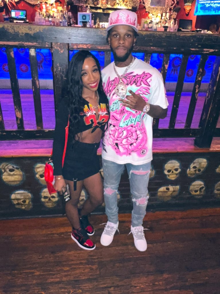 suckaaa__'s tweet image. about last nighttt🥹🥹❤️ and I’ll see you tonight🤩❤️❤️ #naujourtour #prettygirlslovetoosii