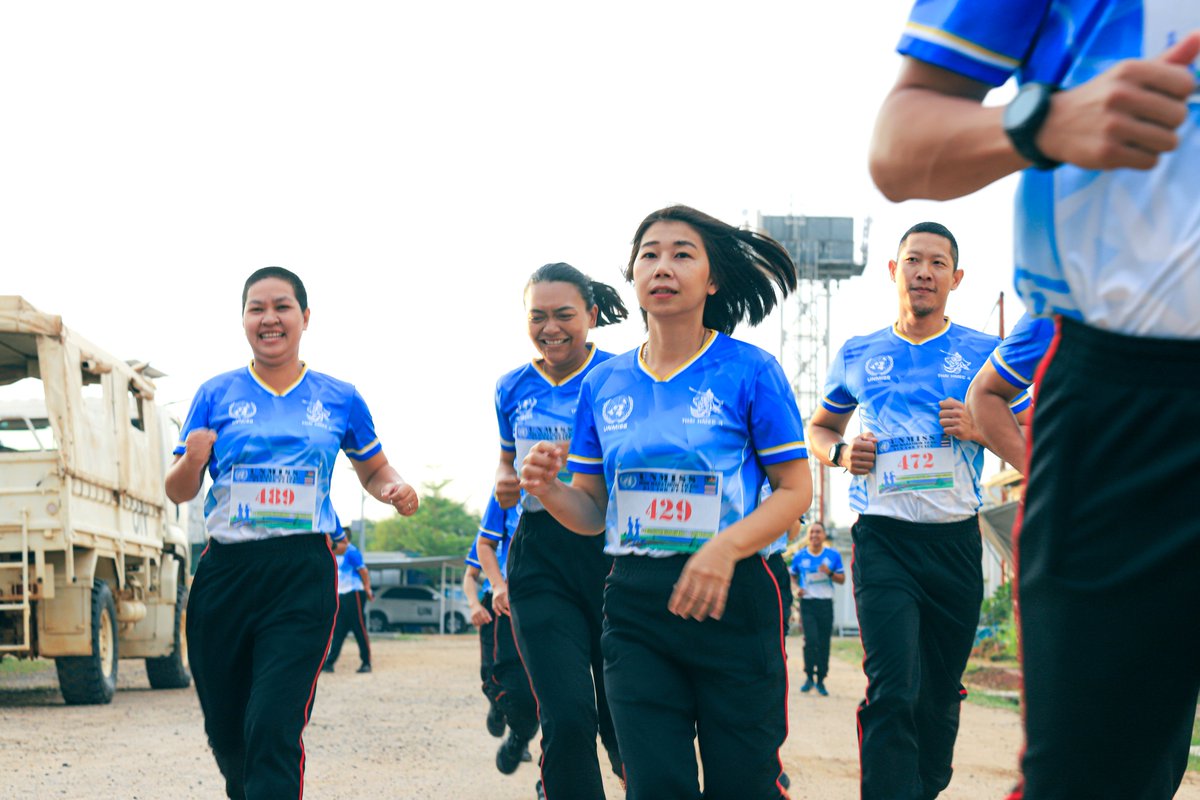 THAIHMEC's tweet photo. 📷 วันที่ 31 ส.ค. 66 กองร้อยทหารช่างเฉพาะกิจไทย/เซาท์ซูดาน ดำเนินการทดสอบสมรรถภาพทางร่างกายให้กำลังพล ได้แก่ท่าดันพื้น ลุกนั่ง และวิ่งระยะทาง 2 กม. พร้อมบันทึกผลคะแนนการทดสอบ เสริมสร้างความพร้อมด้านร่างกาย เพื่อให้พร้อมปฏิบัติภารกิจที่ได้รับมอบหมายต่อไป
📷📷📷
#THAI_HMEC
#UNMISS https://t.co/hYy6wrLgJL